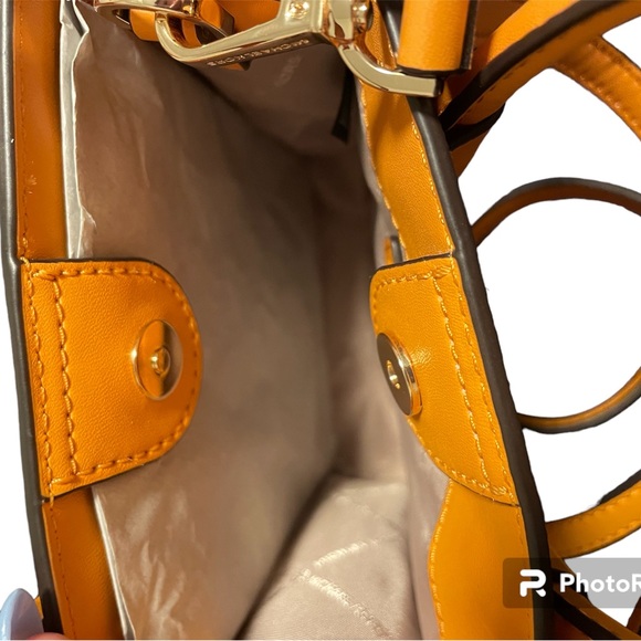 Michael Kors Mercer Shopper Tote XS Logo and Leather Crossbody SO Honeyc… - Picture 5 of 9